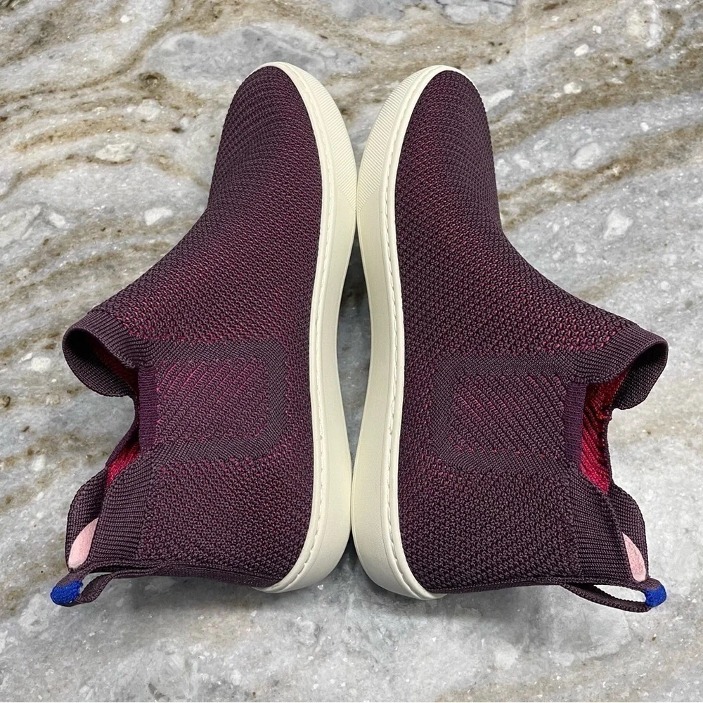 NWOT Rothy‘s Lattice Stitch Chelsea Boot Berry Discontinued Women’s Size 8.5